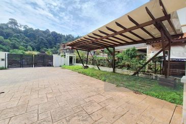 Corner Puteri 9 Bungalow 2.5 Storey (15,700sf)