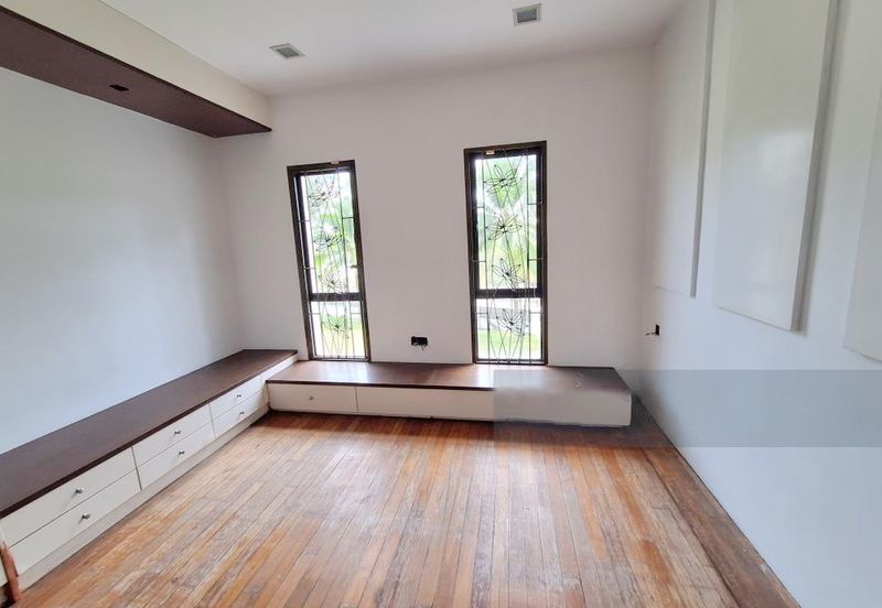 Corner Puteri 9 Bungalow 2.5 Storey (15,700sf)