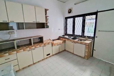 Happy Garden (Taman Gembira)