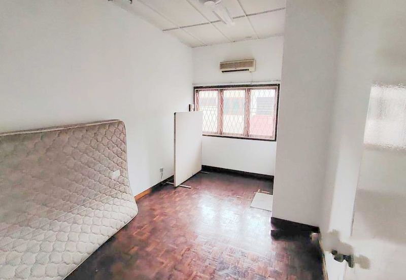 Happy Garden (Taman Gembira)