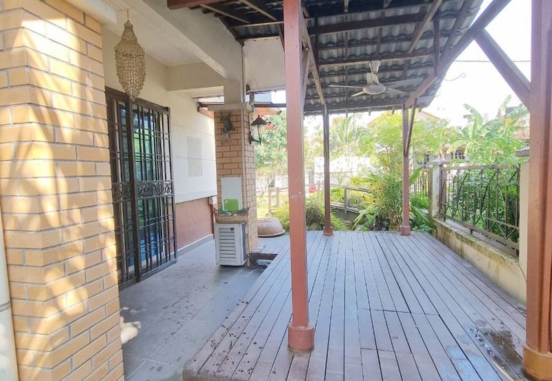 Bandar Bukit Puchong, BP 11