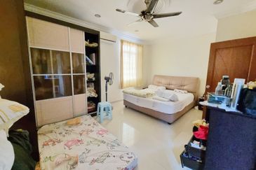 Taman Saujana Puchong