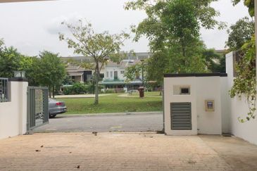 Bandar Puteri Puchong @ 2.5 Storey 22x75 Puteri 6 Zarra