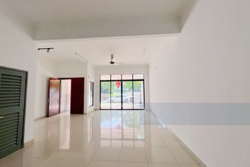 Bandar Puteri Puchong @ 2.5 Storey 22x75 Puteri 6 Zarra