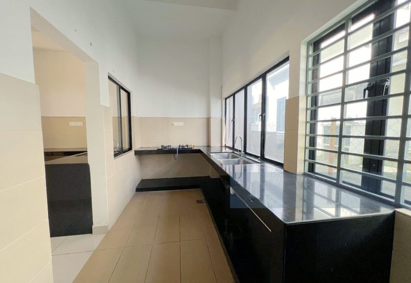 Bandar Puteri Puchong @ 2.5 Storey 22x75 Puteri 6 Zarra