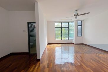 Bandar Puteri Puchong @ 2.5 Storey 22x75 Puteri 6 Zarra