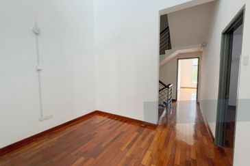 Bandar Puteri Puchong @ 2.5 Storey 22x75 Puteri 6 Zarra