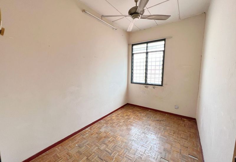 Taman Saujana Puchong