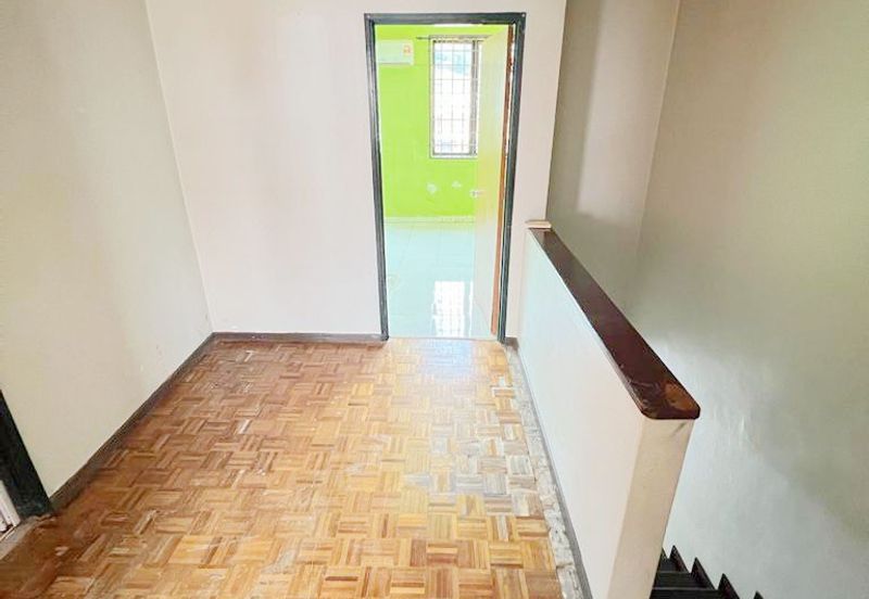 Taman Saujana Puchong