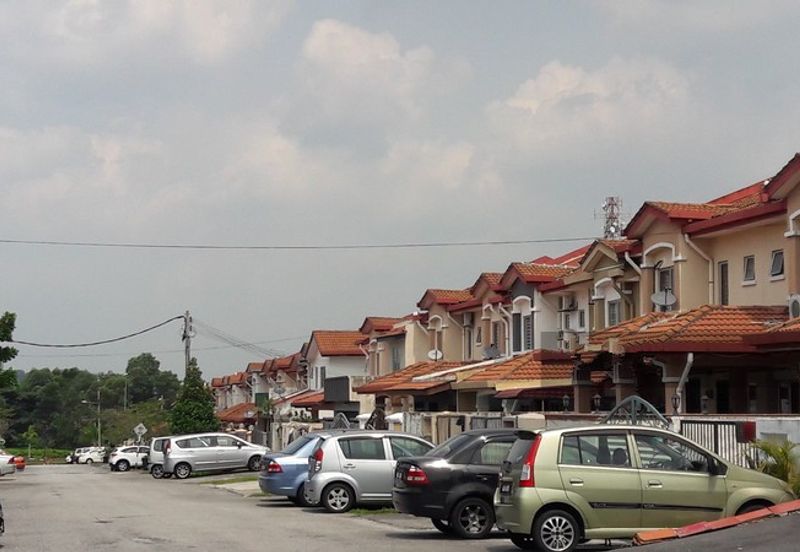 Taman Saujana Puchong