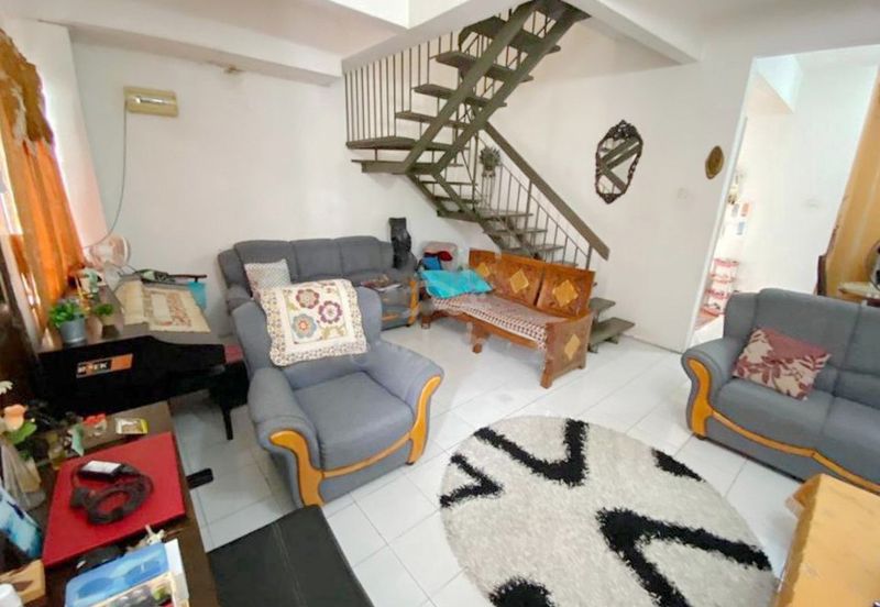 Taman Saujana Puchong