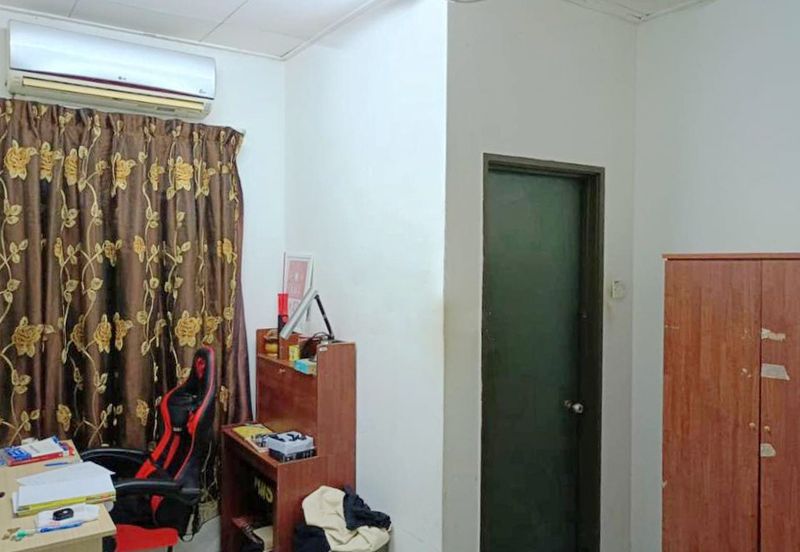 Taman Saujana Puchong