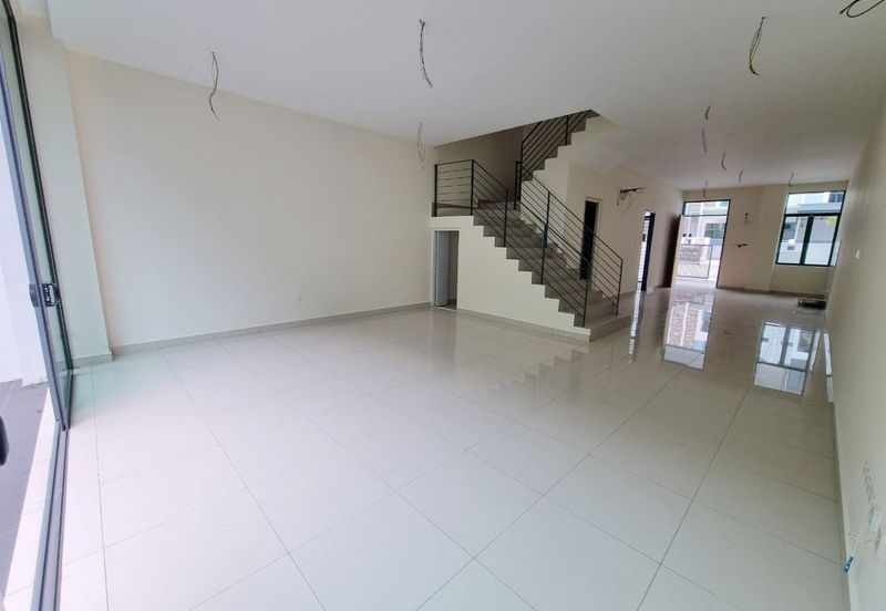 Taman Nusaputra Timur