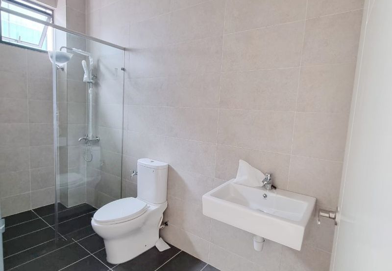 Taman Nusaputra Timur