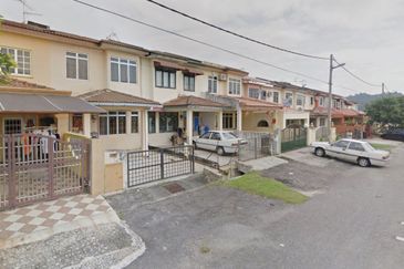 Taman Saujana Puchong