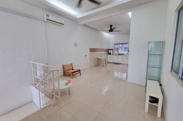 Town Villa, Taman Tasik Puchong