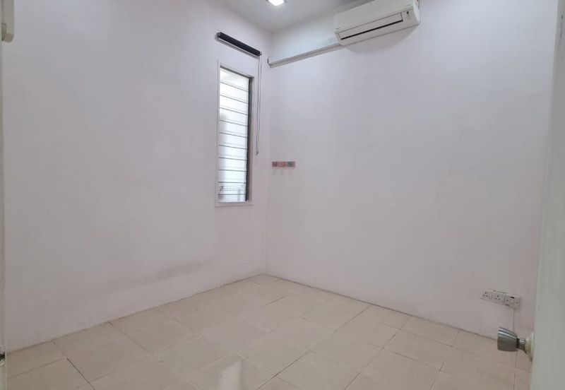 Town Villa, Taman Tasik Puchong