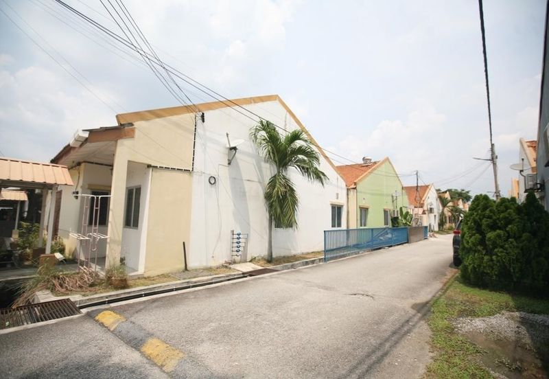 Alam Idaman, Taman Tasik Puchong