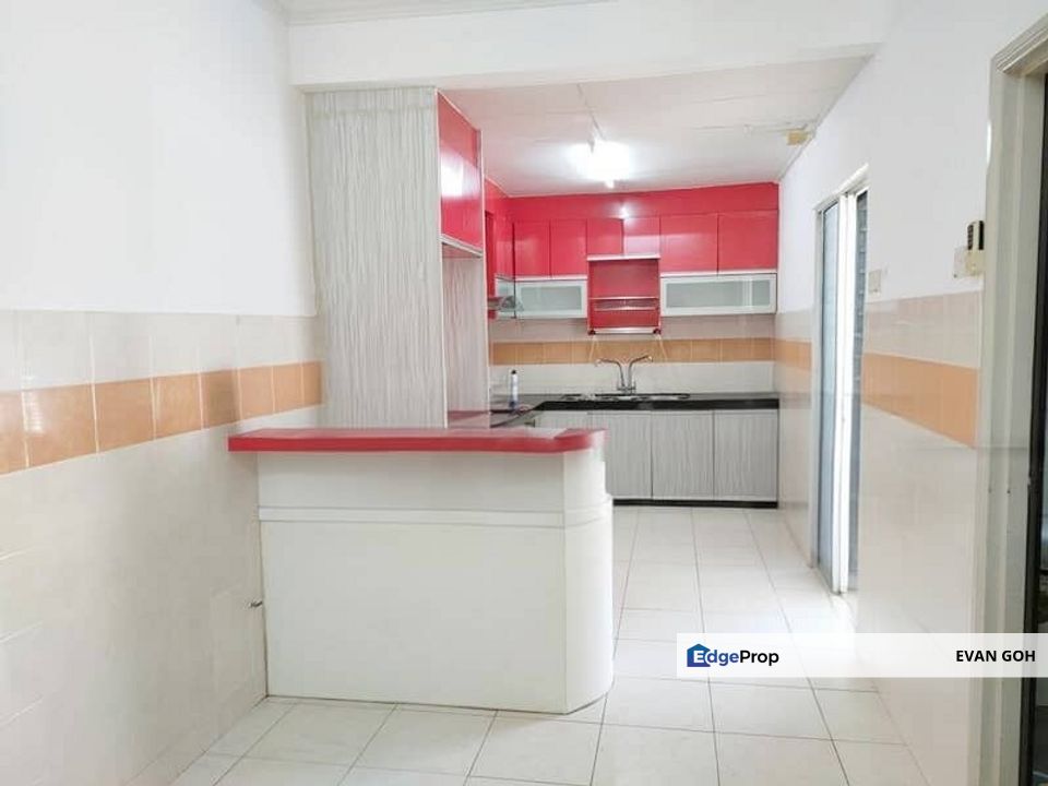 Taman Putra Prima 2 Storey for Sale 22x75, Selangor, Puchong