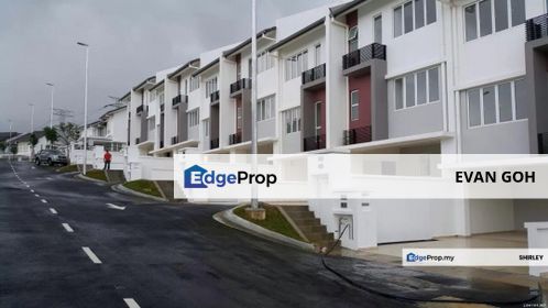 Taman Meranti Aman Puchong Laman Bayu Townhouse for Sale Freehold, Selangor, Puchong