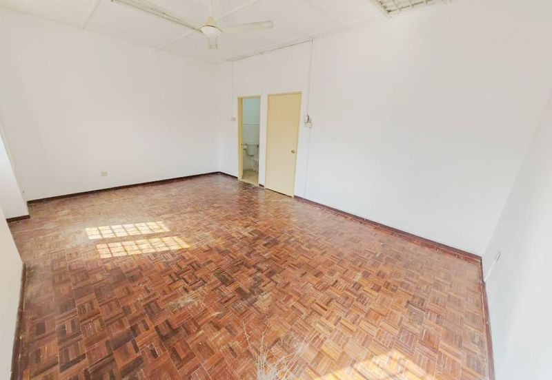 Taman Saujana Puchong