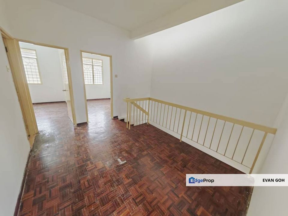 Taman Saujana Puchong 2 Storey Terrace for Sale 20x70, Selangor, Puchong
