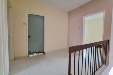 Taman Saujana Puchong