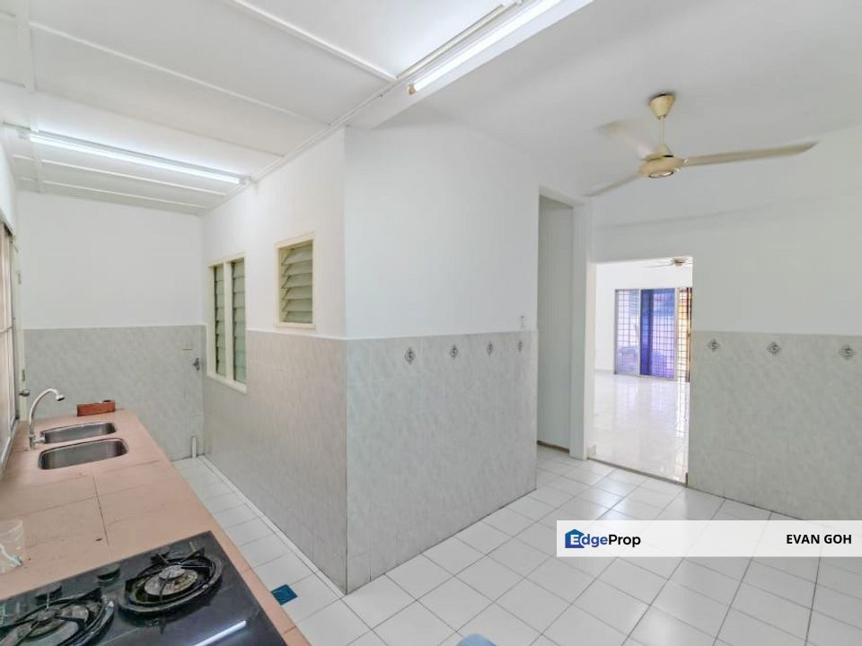 Taman Puchong Utama 2 Storey Terrace for Sale Freehold, Selangor, Puchong