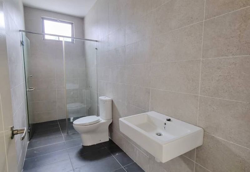 Taman Nusaputra Timur