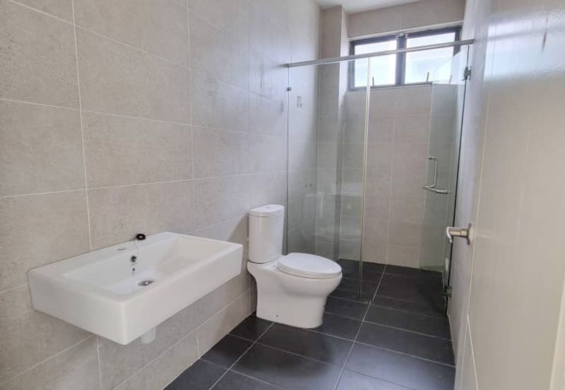 Taman Nusaputra Timur