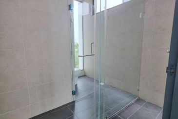 Taman Nusaputra Timur