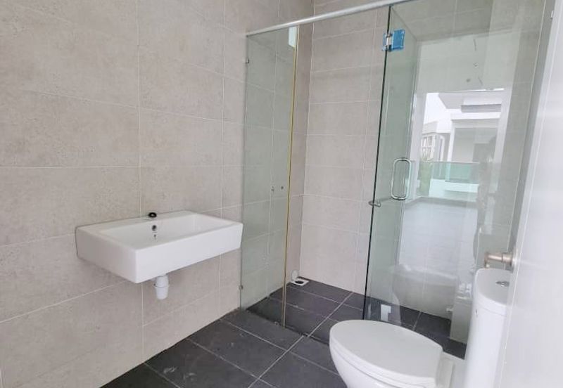 Taman Nusaputra Timur