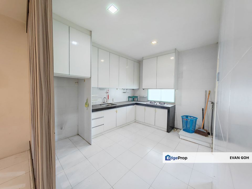 Lake Residence, Taman Putra Perdana Puchong Townhouse for Sale 22x80 (Upper), Selangor, Puchong