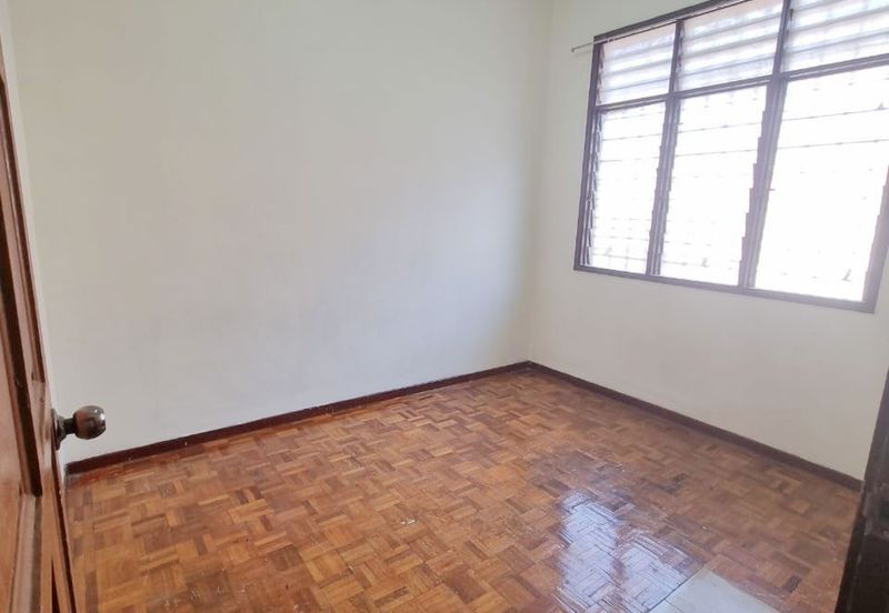 Taman Saujana Puchong