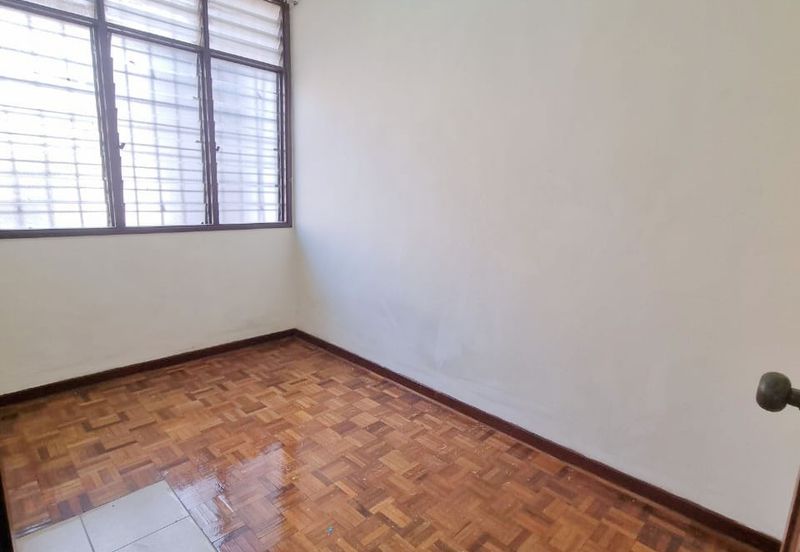 Taman Saujana Puchong