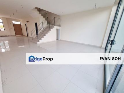 Taman Nusaputra Timur Puchong 2.5 Storey Terrace for Sale Grande 20x75, Selangor, Puchong