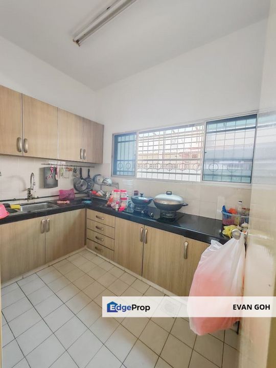 Taman Putra Impiana, Puchong 2 Storey Terrace for Sale Below Market Value, Selangor, Puchong