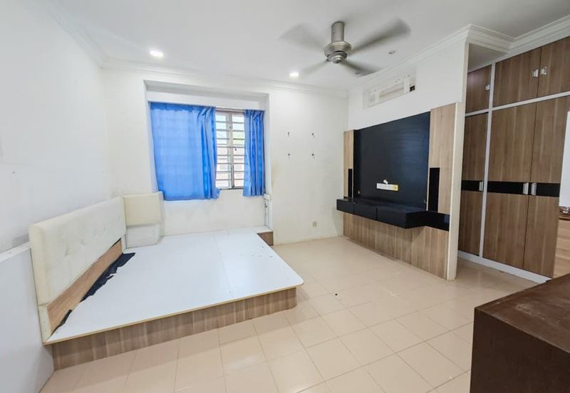 Taman Saujana Puchong