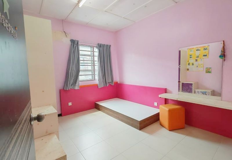 Taman Saujana Puchong