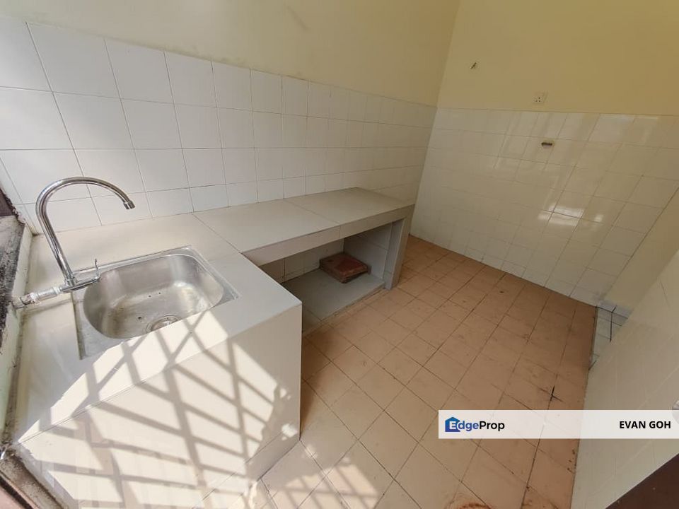 Taman Saujana Puchong 2 Storey Terrace for Sale 20x65, Selangor, Puchong South