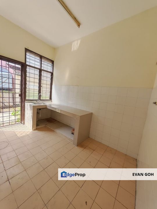 Taman Saujana Puchong 2 Storey Terrace for Sale 20x65, Selangor, Puchong South