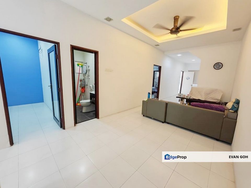 The Lake Residence Taman Putra Perdana Puchong Townhouse for Sale 22x80 Renovated, Selangor, Puchong