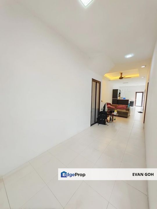 The Lake Residence Taman Putra Perdana Puchong Townhouse for Sale 22x80 Renovated, Selangor, Puchong