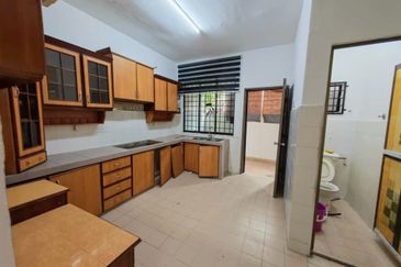 Taman Saujana Puchong