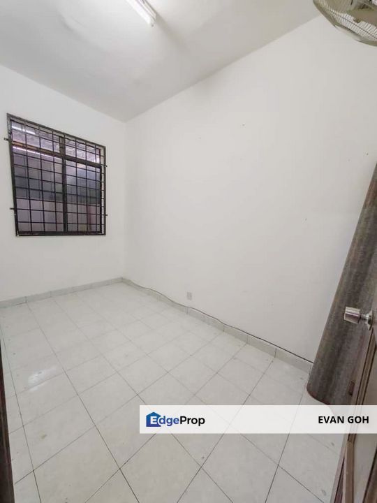 Taman Saujana Puchong 2 Storey Terrace for Sale Renovated 20x70, Selangor, Puchong