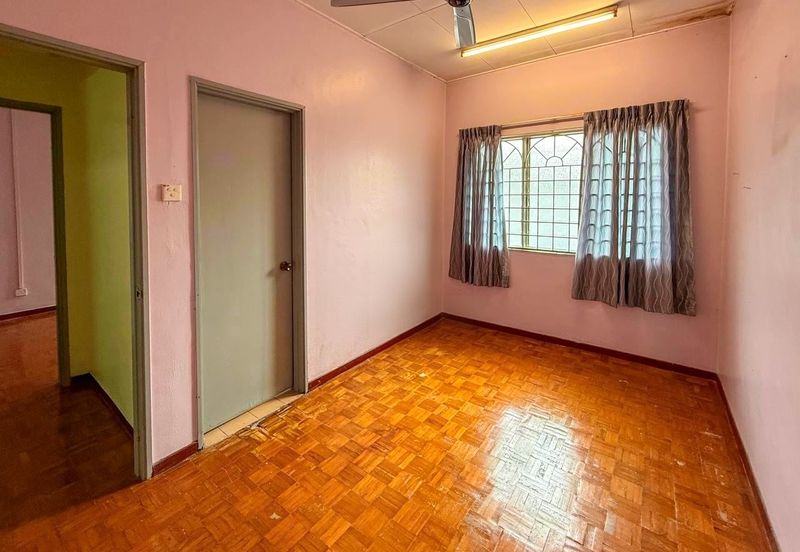 Taman Saujana Puchong