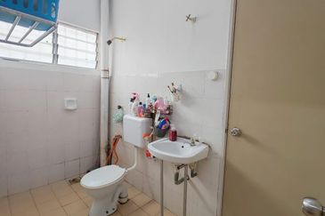 Taman Saujana Puchong