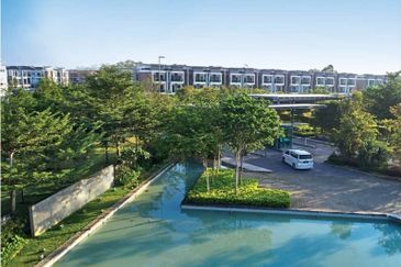 Taman Nusaputra Timur