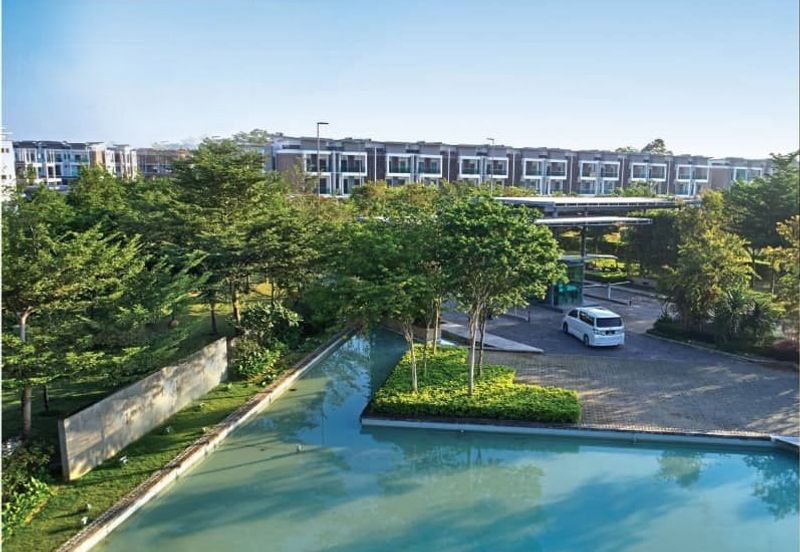 Taman Nusaputra Timur