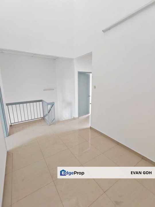 Taman Saujana Puchong 2 Storey Terrace for Sale 20x65, Selangor, Puchong